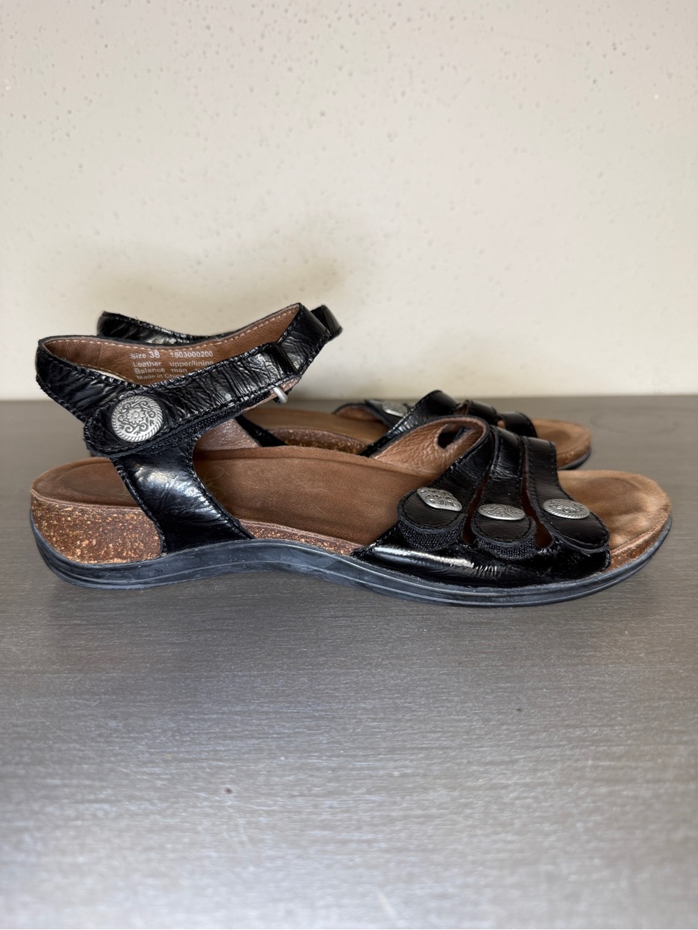Dansko Jess Black Leather Strappy Slingback Studded Sandals Womens EU 38 US 7.5 - Picture 2 of 9